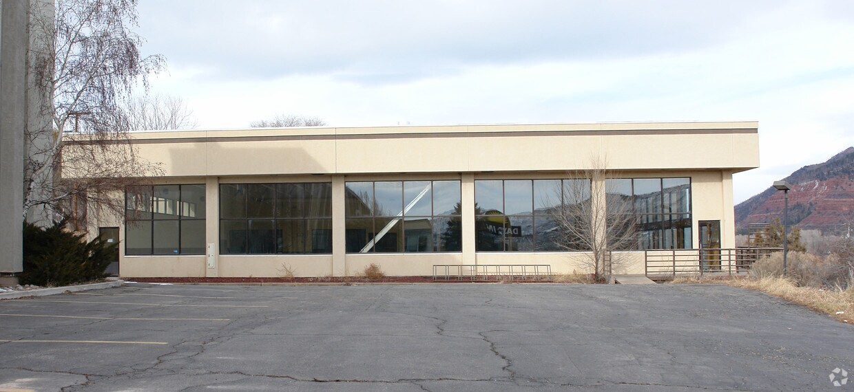 Building Photo - 1700 Cr-203