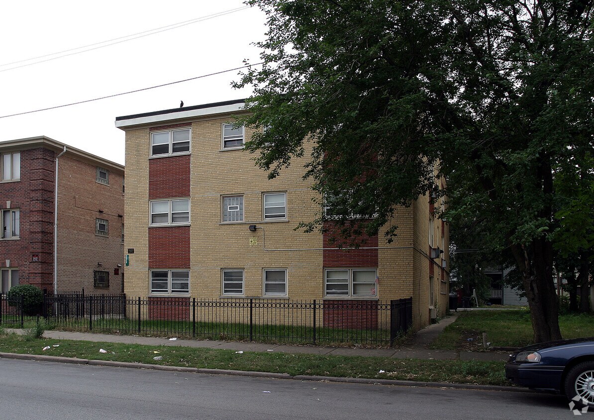 Primary Photo - 3029 E 79th St
