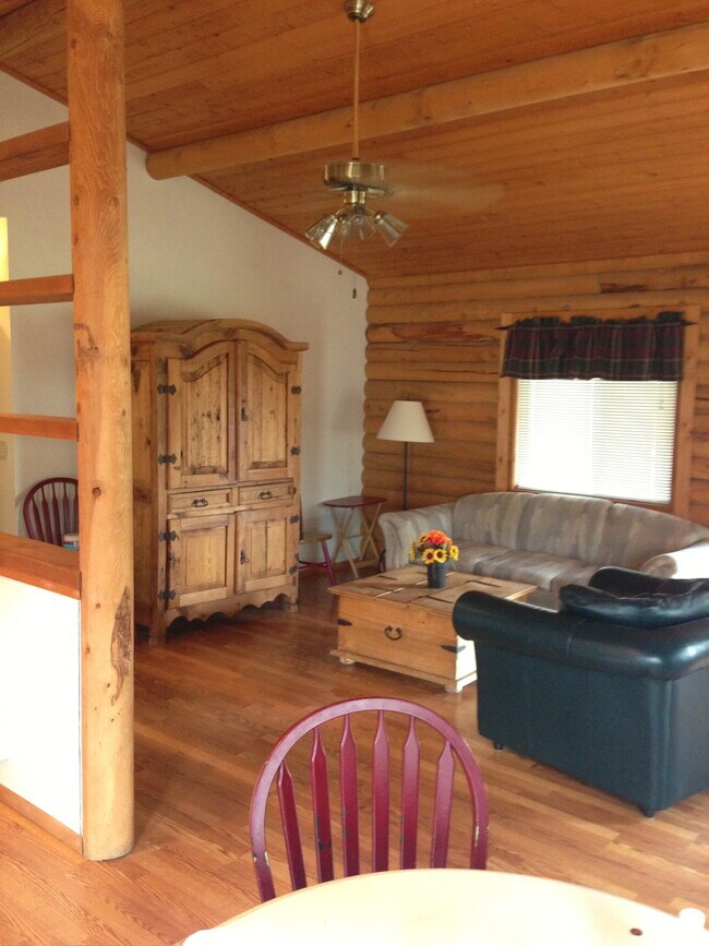 Foto del edificio - 3598 Huron