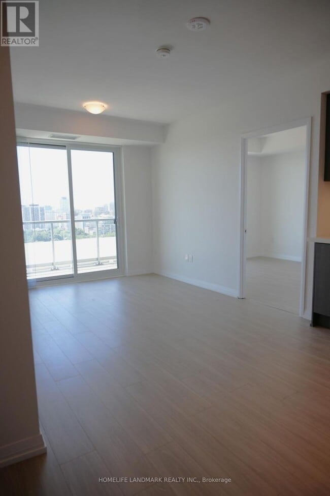 Building Photo - 25 Holly St