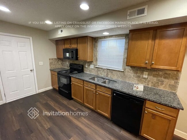 Foto del edificio - 1228 Alston Hill Dr