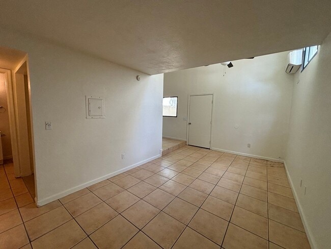 Foto del edificio - 1 E Navajo Rd