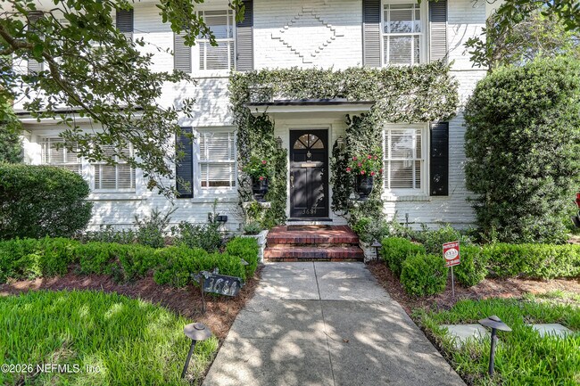 Foto del edificio - 3684 Pine St