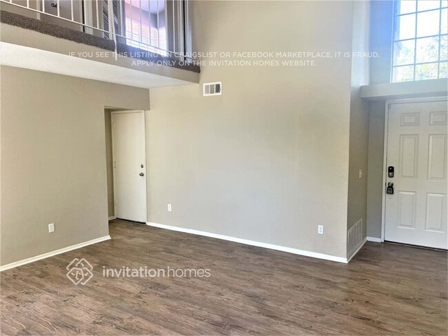 Foto del edificio - 14269 Hillcrest Dr
