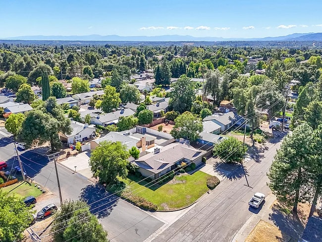 Building Photo - 1201 Echo Rd