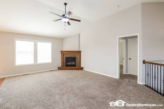 Foto del edificio - Beautiful 4 Bed, 3 Bath in Kansas City Nor...