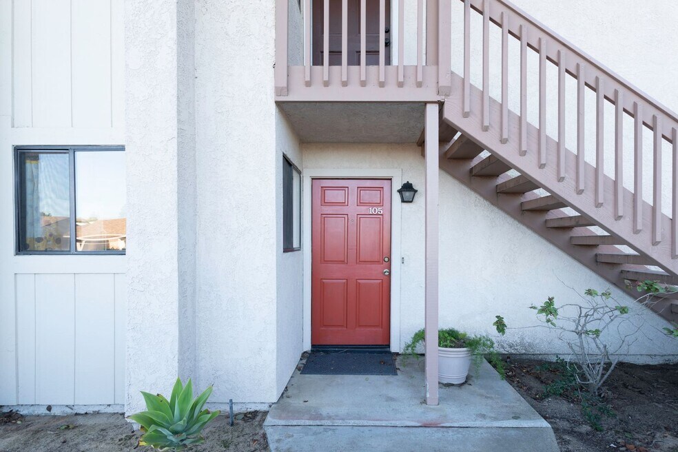 3350 Santa Maria Way