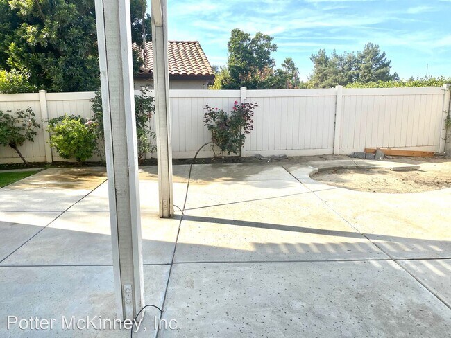 Building Photo - 6 br, 3 bath House - 12712 Beechfield Drive