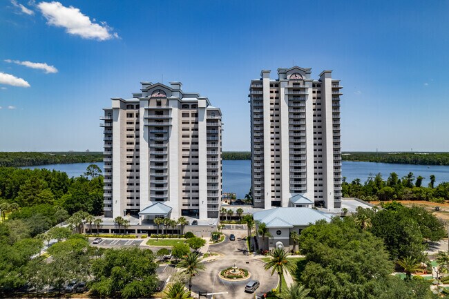 13427 Blue Heron Beach Dr Orlando, FL 32821-6302 - 13427 Blue Heron Beach Dr