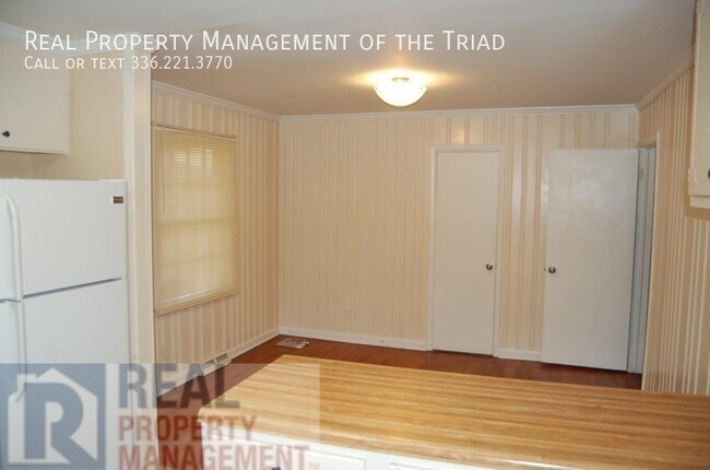 Foto del edificio - Brick Single Level home in Greensboro 3bd/...