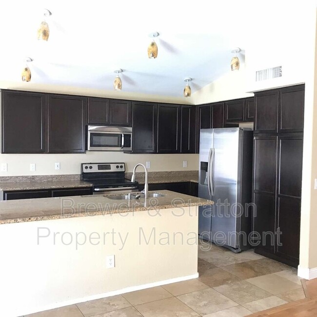 Building Photo - 17732 N Lupine Trail