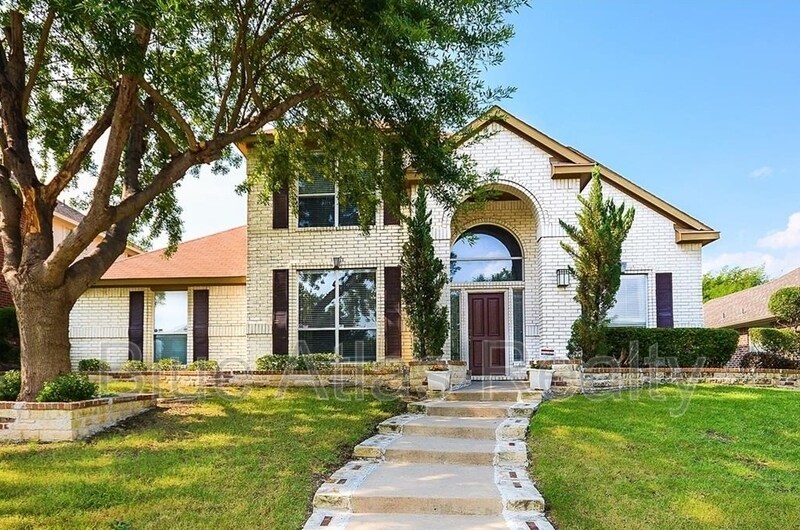 Photo - 2420 Elm Leaf Lane