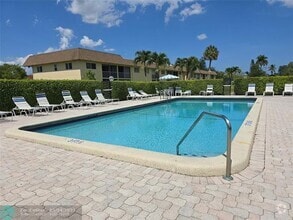 Building Photo - 9949 Sandalfoot Blvd