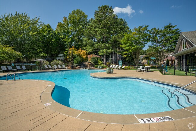 Piscina - ReNew Cobb