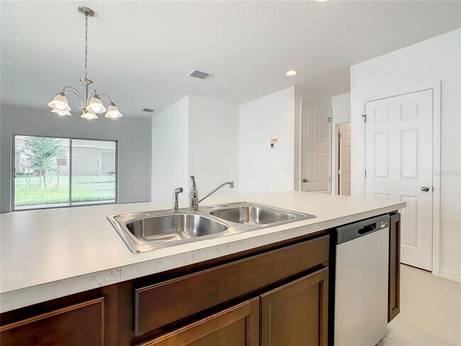 Foto del edificio - 1761 Tree Shade Dr