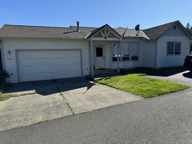 Foto del edificio - 3567 Courtyard Ln