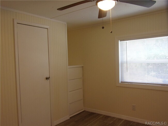 Building Photo - 2134 S Rock Crusher Rd