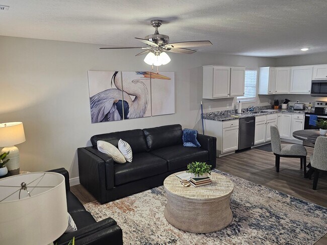Foto del edificio - Amazing New Construction Wilmington Ranch