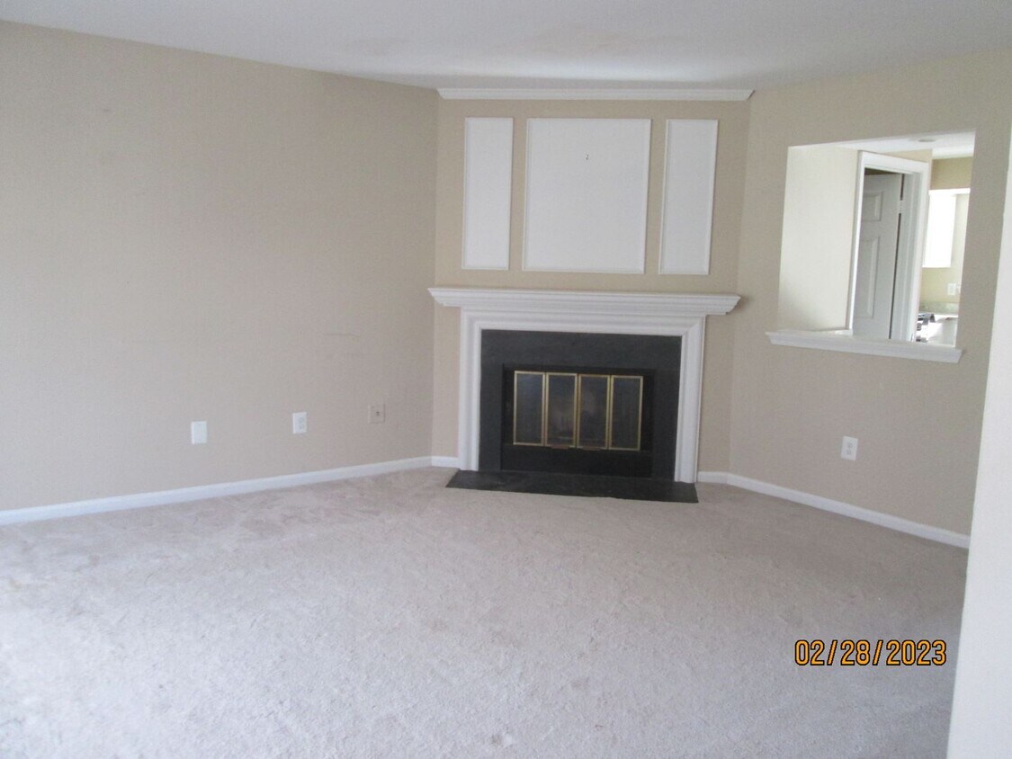 Foto del edificio - Perfect location, Spacious House