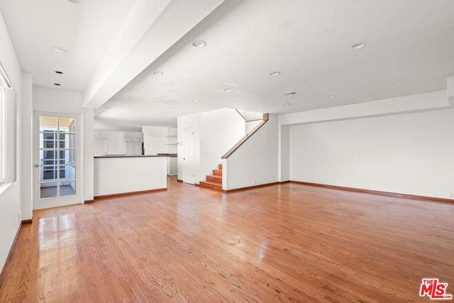 Building Photo - 3962 Oakfield Dr