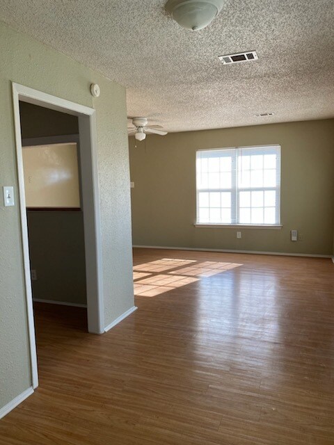 Dining Room - 2711 Anderson St