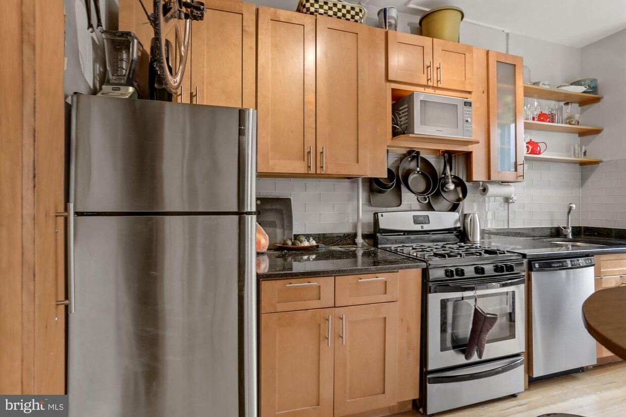 Primary Photo - 1725 17th St NW
