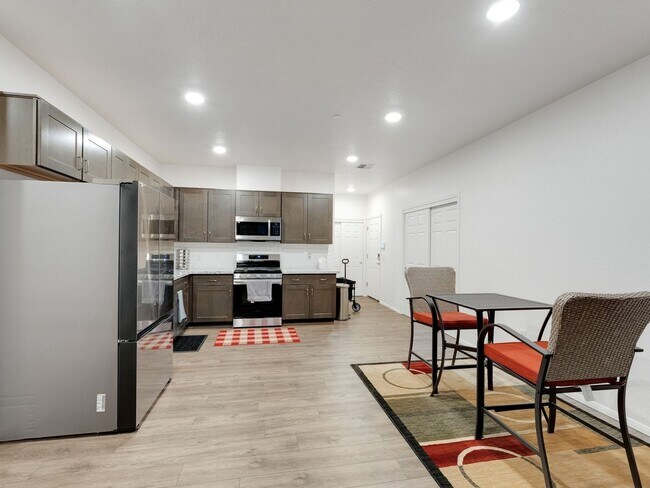 Foto del edificio - Charming 3BR Condo in Flagstaff