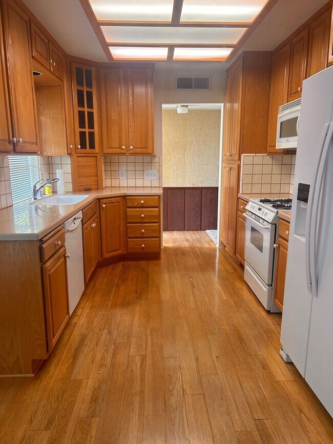 Foto del edificio - Great Home for Rent in Visalia!