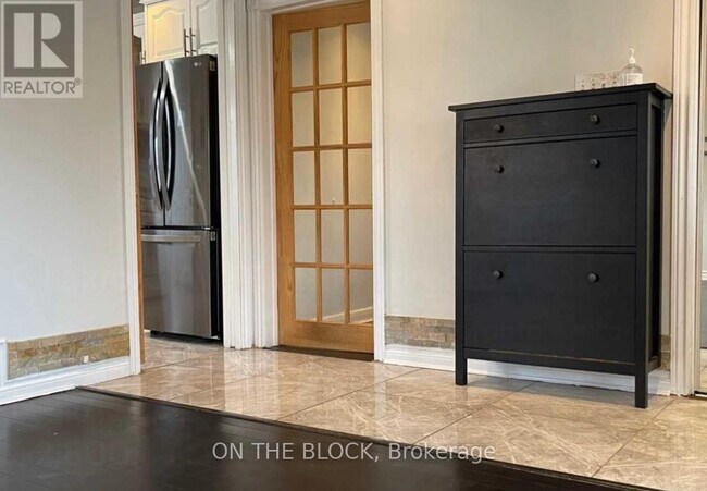 Photo du bâtiment - 6 Laxford Ave