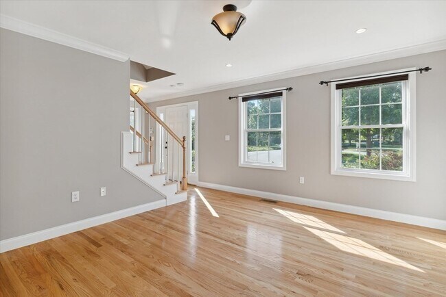 Foto del edificio - 19 Benjamin Ln