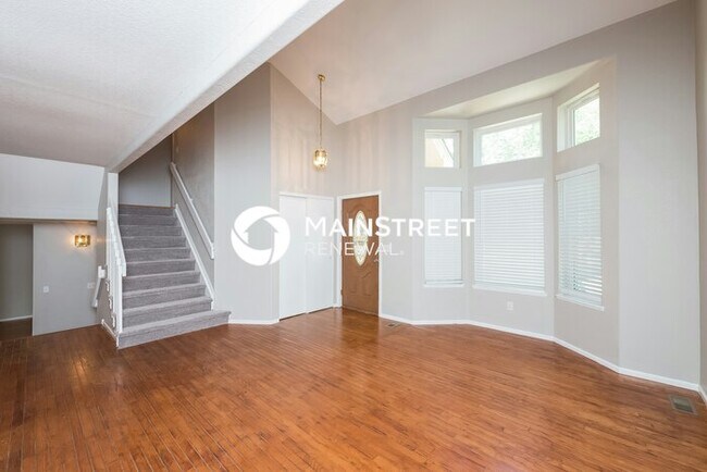 Building Photo - 4 Bedroom Pet-Friendly Home in Aurora, CO with Main Street Renewal