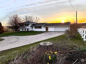 Building Photo - 15247-15R63 R63 Hwy