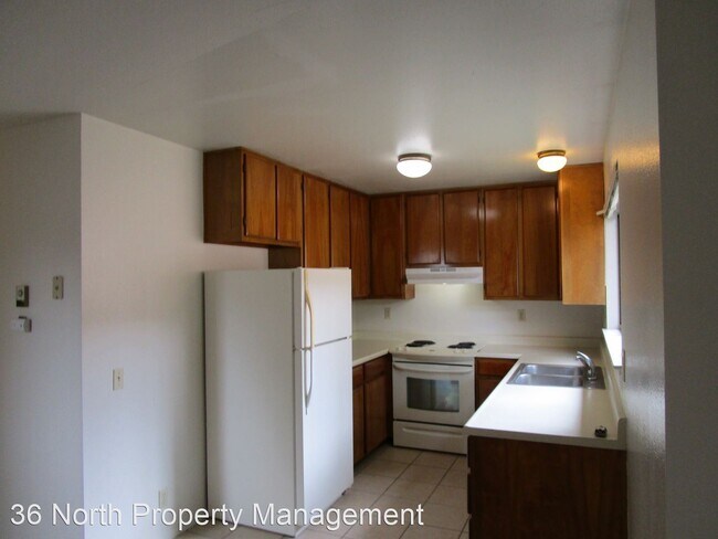 Building Photo - 1135 Fifth St