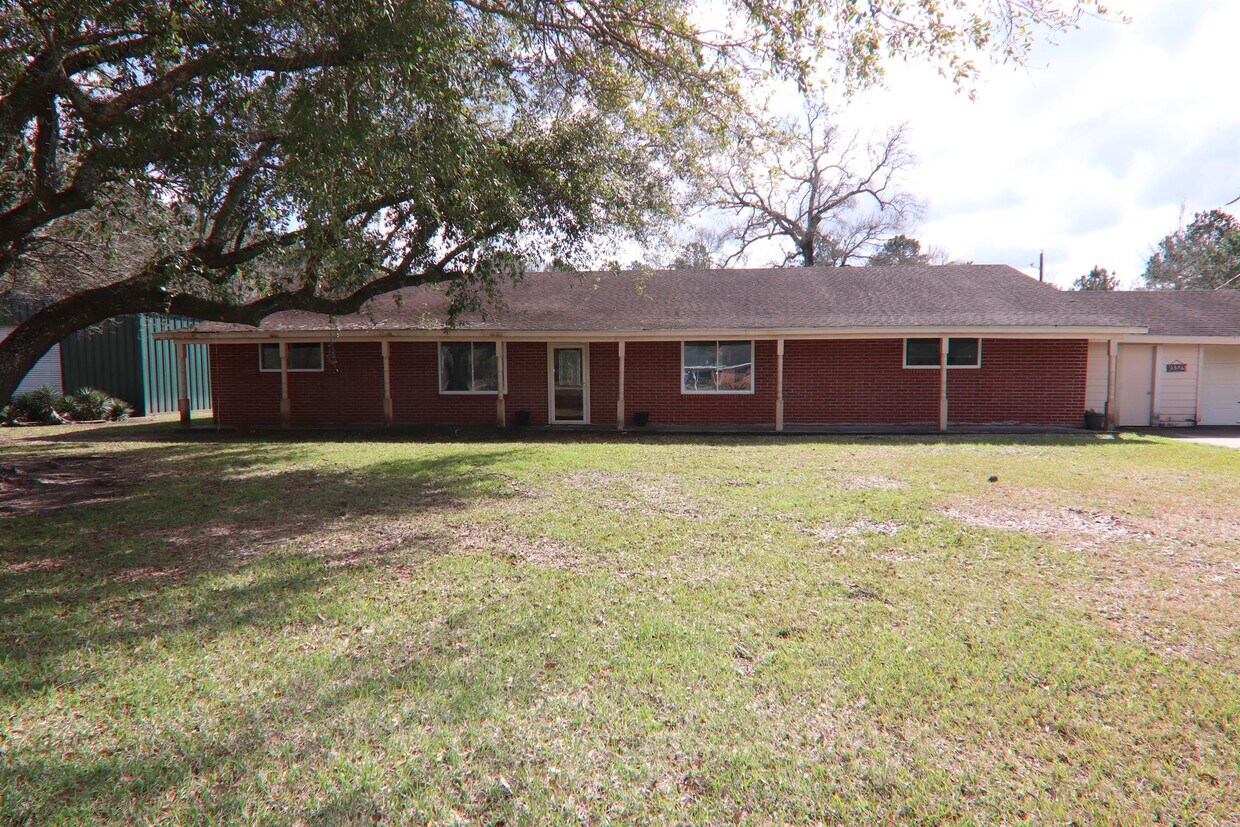 Foto principal - 13325 Blackgum St