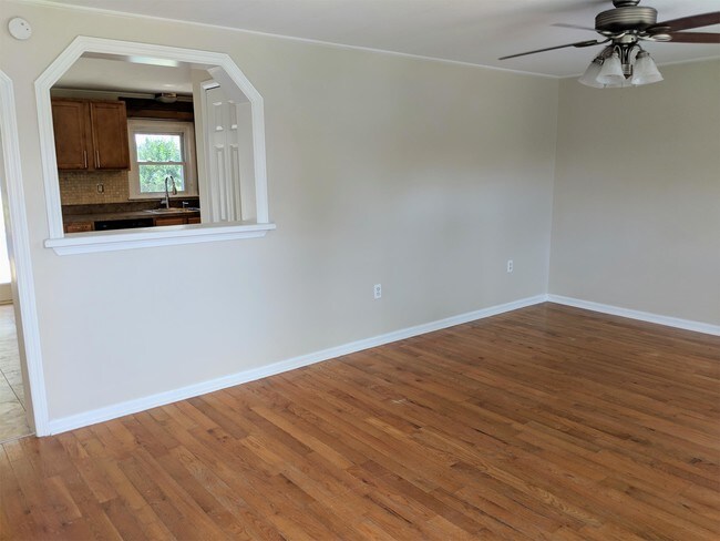 Foto del edificio - 30 Girard Ave