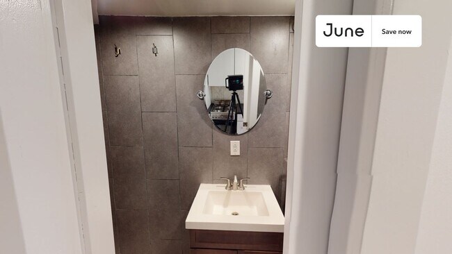 Foto del edificio - 534 E 14th St