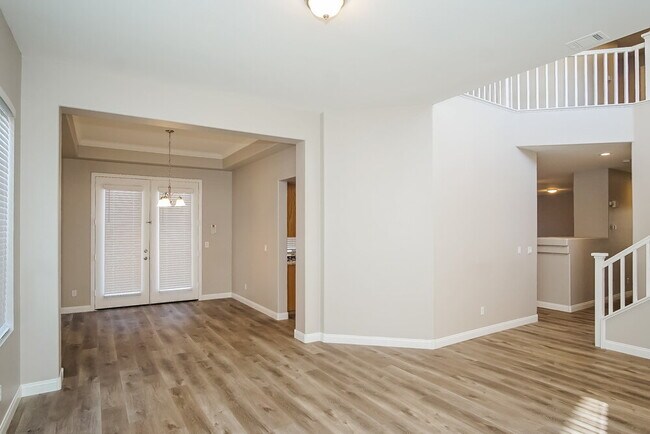 Building Photo - 8185 Flanders Terrace Dr