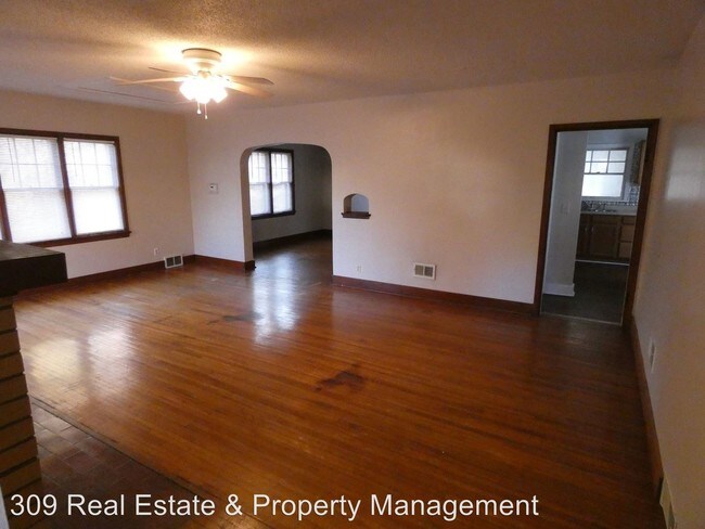 Building Photo - 1101 Pekin Ave