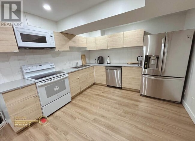 Building Photo - 4000 E Braemar Rd