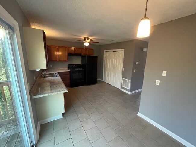 Building Photo - 8731 Millard Lee Ln