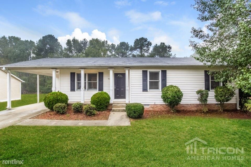 Primary Photo - 1621 Rose Garden Ln