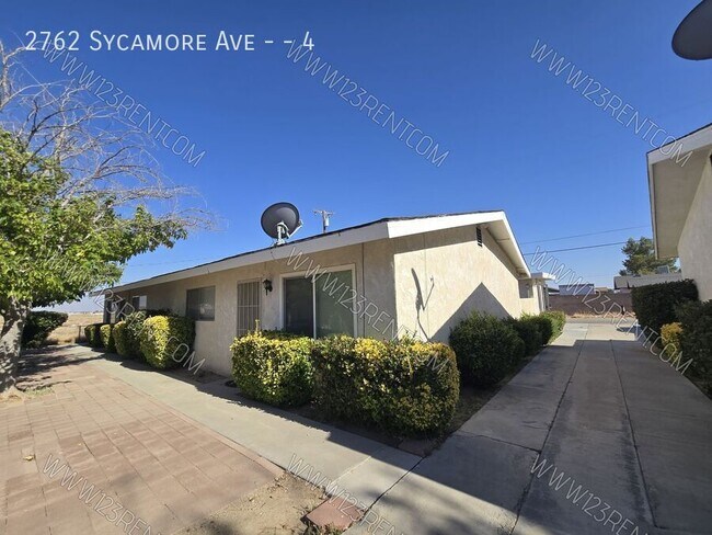 Foto del edificio - 2762 Sycamore Ave