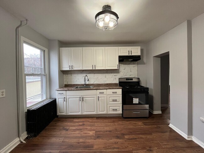 Foto del edificio - 54 Harrison Ave