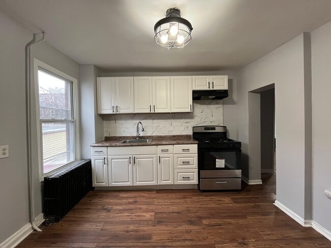 Building Photo - 54 Harrison Ave