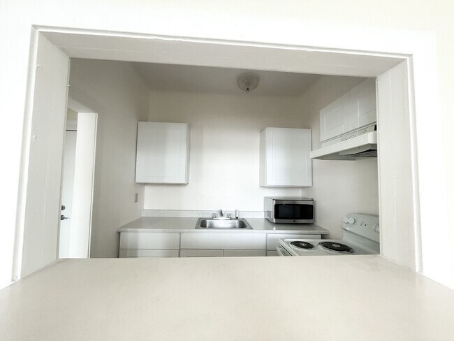 Building Photo - 405 Morgan Street 9 unit