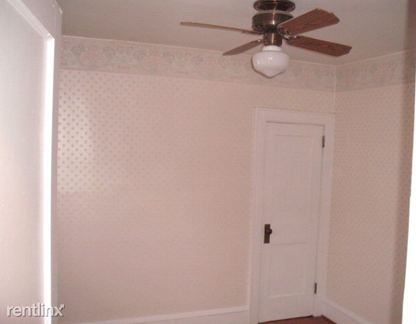 Building Photo - 4 br, 1 bath House - 150 Main Street