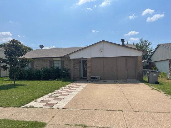 Building Photo - 630 Valley View Dr