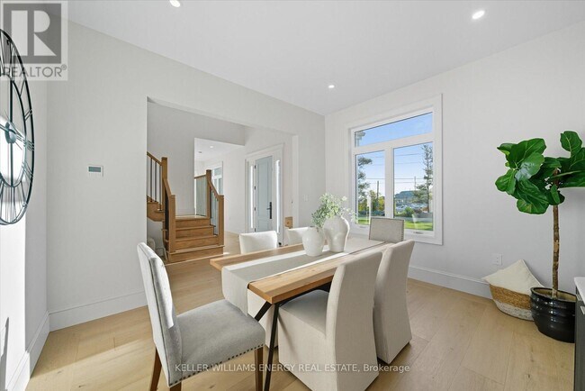 Photo du bâtiment - 631 Mill St S