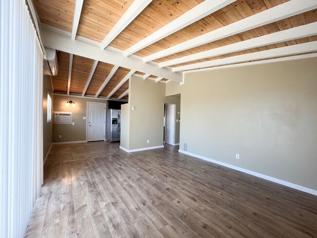 Building Photo - Beautifully Upgraded Home with Low Mainten...