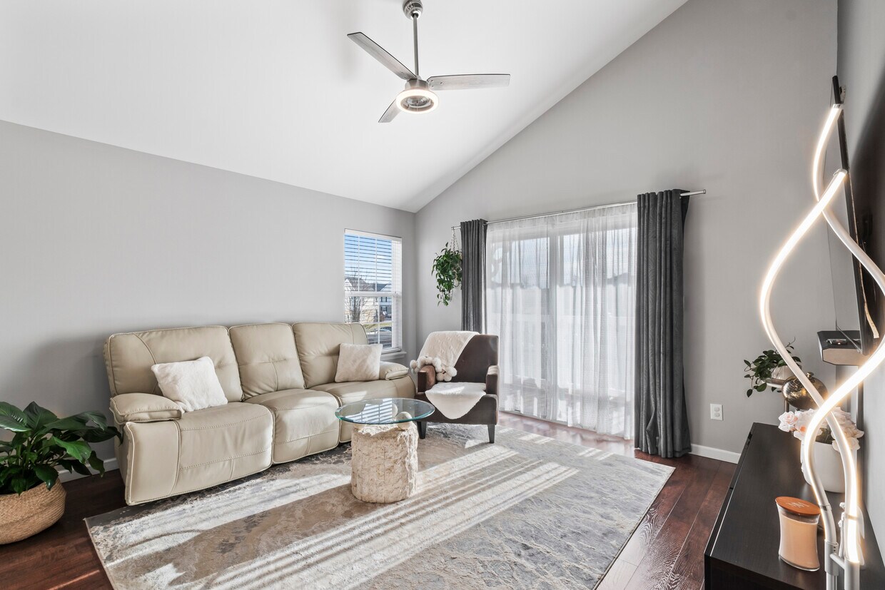 155 Brandy Mill Cir Unit F, High Ridge, MO 63049 Condo for Rent in